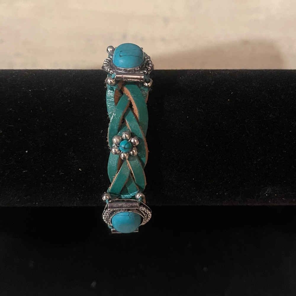 MYRA-Woven Dreams Bracelet